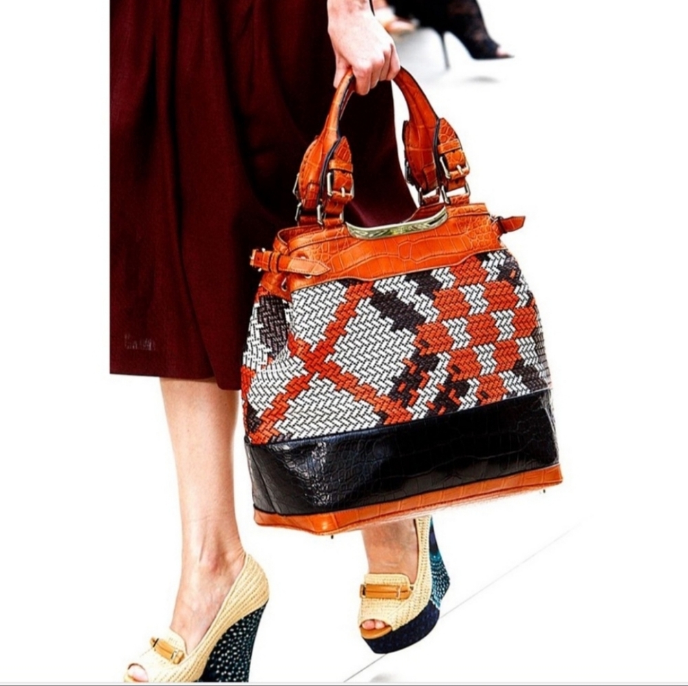 AUTHENTIC BURBERRY RUNWAY Prorsum spring tote 2012